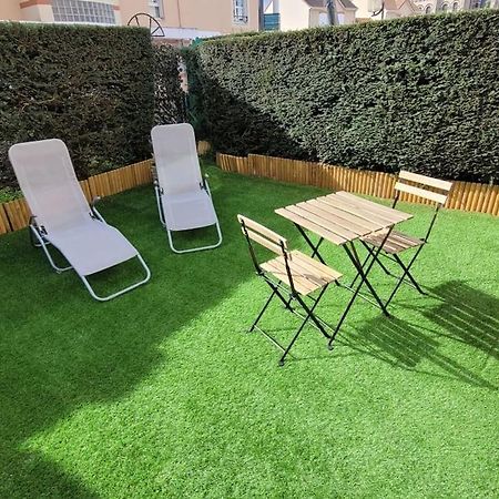 Appartement Avec Jardinet Le Petit-Quevilly Luaran gambar