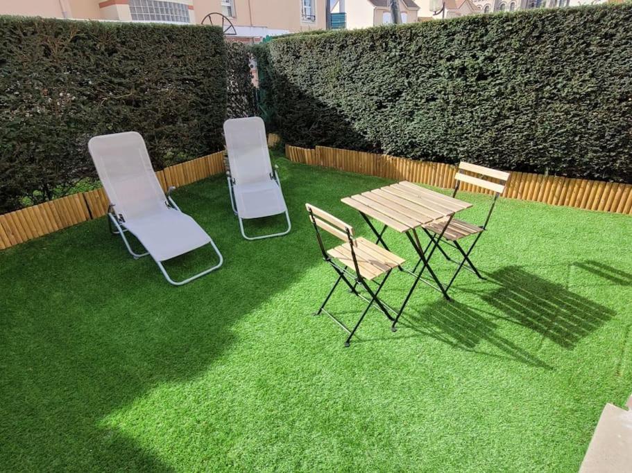 Appartement Avec Jardinet Le Petit-Quevilly Luaran gambar
